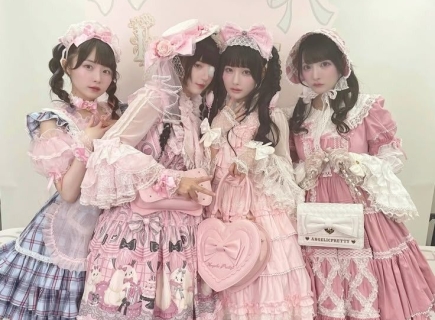 Phong cách Lolita: Hệ thẩm mỹ Nhật Bản định hình cá tính giới trẻ trong thời trang hiện đại