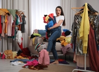 Hội chứng mua sắm lãng phí và tác động tiêu cực của  “thời trang” đến môi trường sống