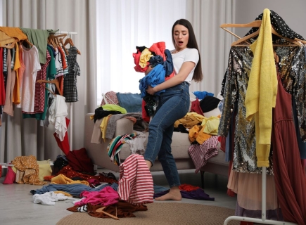 Hội chứng mua sắm lãng phí và tác động tiêu cực của  “thời trang” đến môi trường sống