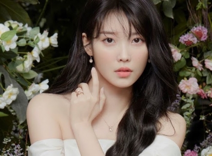 Cuộc sống giản dị của em gái quốc dân IU