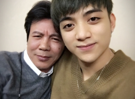  Soobin Hoàng Sơn khoe ảnh Tết bên gia đình – Khoảnh khắc ấm áp ngày xuân