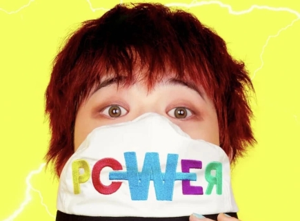 G-Dragon quay lại sau 7 năm vắng mặt: Tỏa sáng với