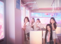 ILLIT trở lại với nhiều giai điệu cuốn hút trong mini album mới “I'LL LIKE YOU”