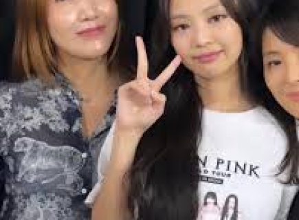 Mama Kim: Hậu phương vững chắc của Jennie (Blackpink)
