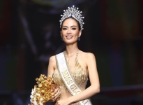 Nguyễn Đình Như Vân giữa tâm bão dư luận sau chiến thắng tại Miss Global 2025